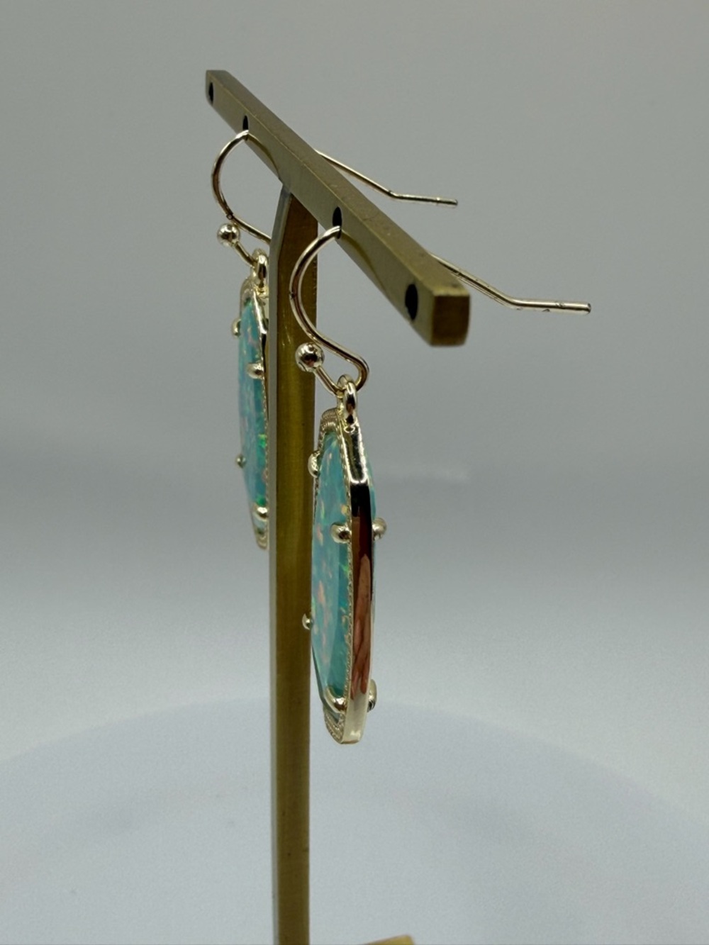Kendra Scott Dani Gold Earrings in Aqua Kyocera Opal - Picture 5 of 8